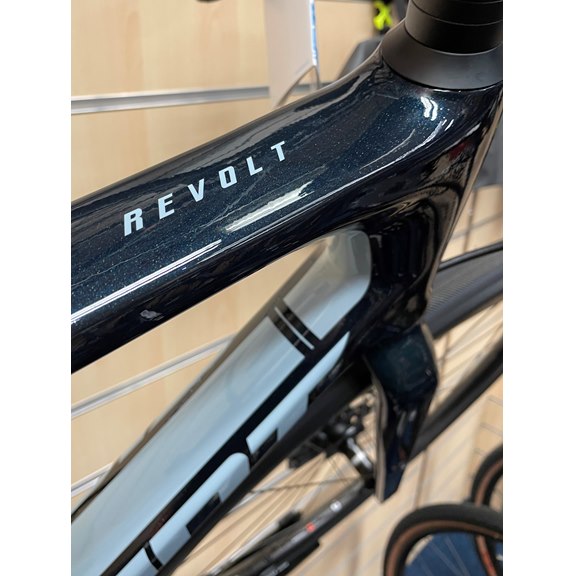 2021 giant revolt advanced pro 0